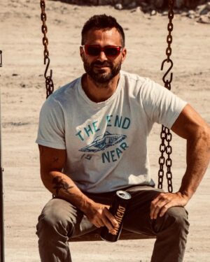 Marco Dapper Instagram - Flashing back 2021. Have a great Friday and Enjoy the ride… #theendisnear