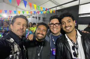 Marco Zunino Instagram - Sip, nosotros estuvimos en ese escenario frente a más del 20,000 personas celebrando no solo un programa hermosos de televisión que marco una o más generaciones en todo latinoamerica , si no recuerdos hermosos , amigos que son familia y un público increíble ! Gracias a todos! Faltaron fotos ! Gracias @almendra_gd y @liliannebraunofficial pero hacerme cómplice siempre de esta locura y Gracias @liveexperienceof por habernos hecho la locura realidad por todo lo alto ! Que bueno cruzarnos ! @nubeluzoficial