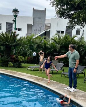 Marco de la O Instagram - 😎😍☺️❤️🔺🏊👙