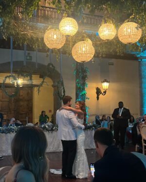 Margot Bingham Instagram - Sunday is for lovers 💋🥰💍✨

CONGRATS to the newly weds!!!😫😍 #photodump @bradfleischer33 @paola__lazaro 🧟‍♀️💞🧟‍♂️