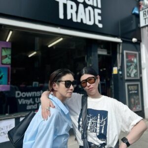 Mari Natsuki Instagram - #londondiaries 
#memories 
#appreciate
#homies
#friend

この4ヶ月で、パリからスイス、ドイツ、中東から、もちろん日本から、
そして、地元の友人知人もたくさん観に来てくれました！
ありがとう......

So many friends from different regions like Paris, Switzerland, Germany, the Middle East, of course Japan and the local UK came to see me and the musical during the 4 months!
Thank you all so much!