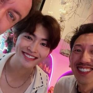 Mari Natsuki Instagram - #londondiaries 
#spritedaway
#memory
#buddy
#happy

舞台の仲間たちとオフでの楽しい時間も力をいただきました〜

It was also great to spend time with the cast members, and it really recharged my batteries!