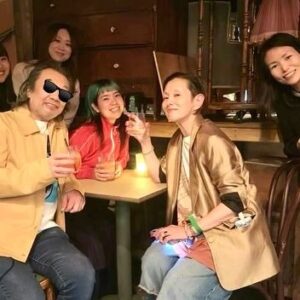 Mari Natsuki Instagram - #londondiaries 
#spritedaway
#memory
#buddy
#happy

舞台の仲間たちとオフでの楽しい時間も力をいただきました〜

It was also great to spend time with the cast members, and it really recharged my batteries!