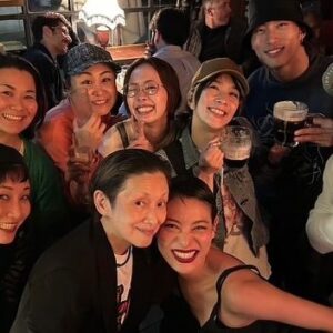 Mari Natsuki Instagram - #londondiaries 
#spritedaway
#memory
#buddy
#happy

舞台の仲間たちとオフでの楽しい時間も力をいただきました〜

It was also great to spend time with the cast members, and it really recharged my batteries!