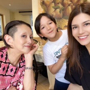 Mari Natsuki Instagram - #londondiaries 
#memories 
#appreciate
#homies
#friend

そして、あの方もこの方も観てくださいました👀
ありがたいな......

In addition, this friend, that friend, this friend and that friend all came to London to see me perform.👀
Thank you for visiting!