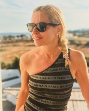 Maria Bekatorou Instagram - Ηρεμία…Ανεκτίμητη  #blessed #thankful #summervibes #greece #tinos #gifted