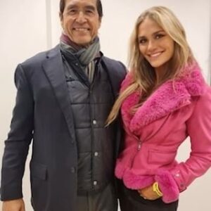 María Eugenia Larraín Instagram - Gracias doctor @marioalonsopuig por entregarnos valiosas  herramientas para autogestionar una vida mejor... toda mi admiración para usted!!! 
Gracias por venir a Chile a entregarnos sus conocimientos y sabiduria...
 Su libro “Resetea tu mente”, es realmente extraordinario ♾️♾️♾️
“ Todo ser humano, si se lo propone, puede ser escultor de su propio cerebro”

#meditacion del corazon
#amorpropio
#pazinterior
#reseteatumente
#sanacion
#amor
#2024
#conferencia
#cerebro
#unión
#gratitud
#bienestar
#consciencia
#medicina
#mente
#mentepositiva
#exito
#salud
#liberacion
#corazon
#meditacion
#aprendizaje
#transformacionpersonal
#alegria
#amorincondicional
#chile
#españa
#mundo
#marioalonsopuig