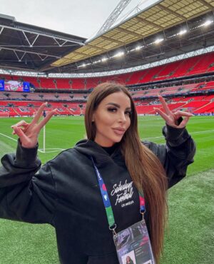 Maria Luisa Jacobelli Instagram - Ho fatto la finale di Champions? 🏆🥹🤩
@sportmediaset