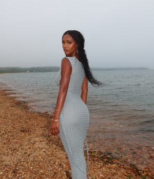 Mariama Diallo Instagram - One of Wun 🌹 @revolve