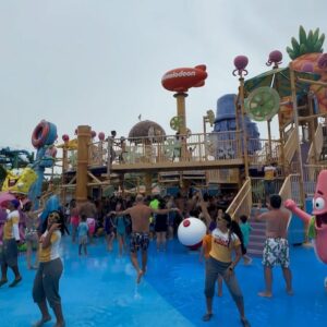 Mariana Botas Instagram - Water slides and good vibes 🧡✨🏝️
.
. @nickresortrivieramaya #aquanickrivieramaya #moreinclusive #fun #waterslides #aquapark #beachlife #bikini #friends #vacay #vacaymode #mexico