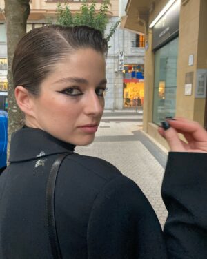 Mariana Di Girolamo Instagram - Backstage 🧖🏻‍♀️