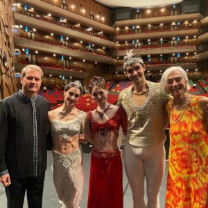Marianela Núñez Instagram - After the show moments ❤️
La Bayadere @tokyoballet_official @bunkakaikan July 2024