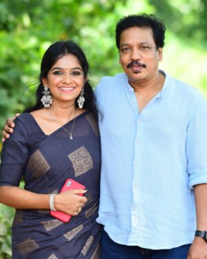 Mariya Prince Instagram - എന്റെ നാടക ഗുരുക്കന്മാർ 🥰❤️🙏🏻🌷

@hemanthkumar_vp  @rajeshirulam  @bijujayanandhan  GireeshRavi

.
.
.
.
.
.
.

#theater #theatre #actor #broadway #musical #art #actress #musicaltheatre #musicals #acting #actress #music #film #stage #dance #artist #actorslife #photography #performance #musicaltheater #cinema #comedy #drama #actors #movie #theaterlife #show #theatrekid #professionaldrama #love
