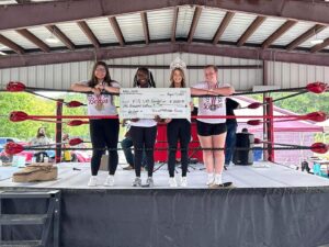 Mark Henry Instagram - I’m so proud to help these great hometown Silsbee athletes reach their goal and achieve their dream. 
It’s an honor to have them represent the USA in Ireland later this month for powerlifting. 

Go get em’ girls, you are truly reMARKable! 

#TeamUSA #Deadlift #Powerlifting