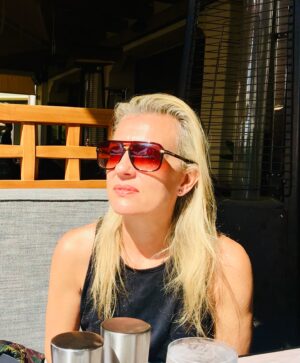 Mark Rhino Smith Instagram - Big up Wifey 😍 Happy Birthday @simoneyoungsmith May your day be as amazing as you are 🙏🏾 Happy Birthday gorgeous. Thank you looking after me and the family @brodietyyoungsmith and lil Rhino.  Love 
you always. ❤️🎂