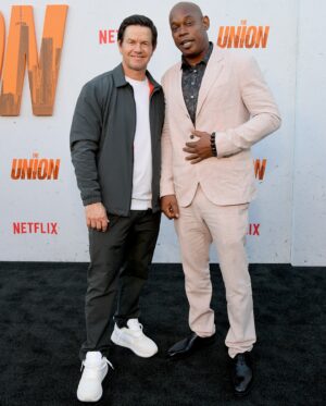Mark Wahlberg Instagram - Great night celebrating THE UNION with my castmates, director, family and friends! ❤️ Can’t wait for everyone to see it this Friday worldwide on @netflix. 🔥