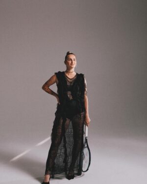 Markéta Vondroušová Instagram - @esquireczech 🖤