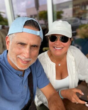 Marlon Moreno Instagram - Tu cumpleaños empieza oficialmente hoy!!!
La celebración ha comenzado @fabibotero