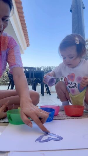 Marta Melro Instagram - Faz amanhã 2 anos que nasciam duas! Aurora … não poderia ser outro o teu nome filhinha! ✨
“ Filho é barco e mãe é cais “ ❤️
#aurora #2anos