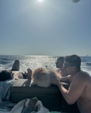 Marta Torné Instagram - Este año he intentado desconectar del teléfono pero sí he hecho muchísimas fotos intentando capturar tantos momentos maravillosos. Formentera es mágica y los amigos y familiares que nos han acompañado todavía más ❤️‍🔥 (esto solo es un avance, aviso 🙏🏻😂)