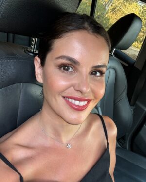 Marta Torné Instagram - Este año he intentado desconectar del teléfono pero sí he hecho muchísimas fotos intentando capturar tantos momentos maravillosos. Formentera es mágica y los amigos y familiares que nos han acompañado todavía más ❤️‍🔥 (esto solo es un avance, aviso 🙏🏻😂)