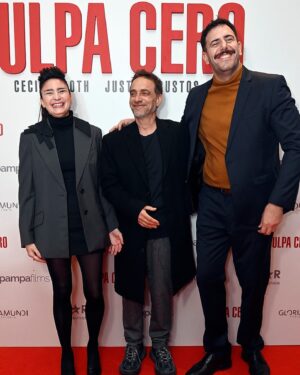 Martín Garabal Instagram - Mañana se estrena en cines de todo el país Culpa Cero, segunda película como directora de @valebertuccelli codirigida por @morieliza y con un elenco increíble. Me vistió @anitanoseda. O sea, me eligió la ropa, me vestí solo.