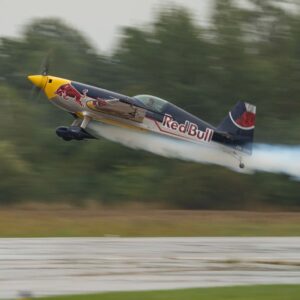 Martin Šonka Instagram - I přes déšť byly včerejší @legendynebes super. Diky všem, kdo jste přišli. 👍

Even though it was raining whole day the @legendynebes was amazing airshow. Thanks to all who showed up. 👍

Thanks for the pics @hales.martin.hamar

#martinsonka #teamsonka #givesyouwings #redbull #redbullathlete @redbull @redbullcz @redbullmotorsports #aerobatics #pilot #czechpilot #pilotlife #pilotslife #aviation #airshow