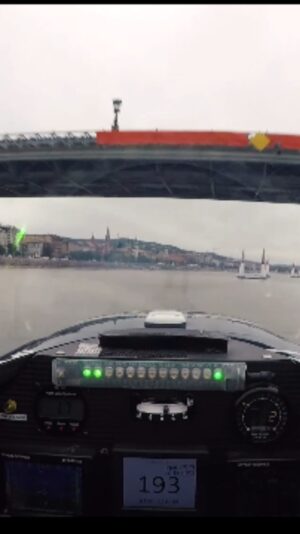 Martin Šonka Instagram - Takhle vidím závodní trať v Budapešti já . 😍😎

POV - this is what I see in Budapest race track. 😍😎

#martinsonka #teamsonka #givesyouwings #redbull #redbullathlete @redbull @redbullcz @redbullmotorsports #airrace #cockpit #aviation #pilot #czechpilot #pilotlife #pilotslife