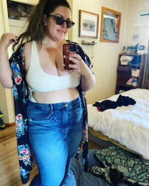 Mary Lambert Instagram - Oh no, help I’m too hot, what do I do 🔥 

Come see for yourself on my tour with @jennyzigrino!
San Diego 8/13
Los Angeles 8/16
Sonoma 8/17
Bend 8/19
Boise 8/21
Portland 8/22
Seattle 8/29