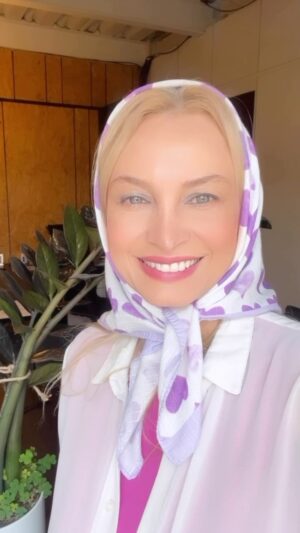 Maryam Kavyani Instagram - …
نقش ها و قرارداد هایی که طی این سه سال دوستشون داشتم و پذیرفتم  و همگی  پخش شدن…
سریال#راز_ناتمام کارگردان #امین_امانی
#سریال#بی_نشان کارگردان #راما_قویدل
#سریال#عشق_کوفی کارگردان #حسن_آخوند_پور
#سریال #رحیل گارگردان #مسعود_آپرور
#سریال#رخنه کارگردان #علی_غفاری
……
#رسانه_ملی #مریم_کاویانی 
#بازیگران_ایرانی
@maryam_kavyani