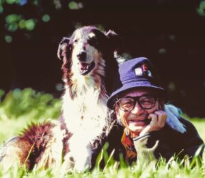 Masanori Hata Instagram - 愛犬モティとムツさん。代々ともに暮らしてくれたコリーたちはどの子も優しく賢く素晴らしい家族でした🐾2人とも幸せそうです🍀#むつごろうさん #はたまさのり #こりー  #zoologist  #friendofanimals #writer #ムツゴロウの656