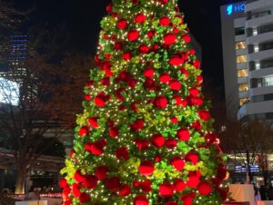 Masi Oka Instagram - Christmas time in Tokyo

#六本木イルミネーション