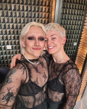 Mason Alexander Park Instagram - A year ago we met doing a very queer theatre job and smooched in a drag bar during pride month… not sure it gets gayer than that. Happy Pride 🖤🌈