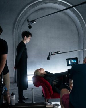 Mason Alexander Park Instagram - 35 years ago today, the first issue of The Sandman comic was released. In honor of its birthday, here is your first glimpse of S2 of our insane adaptation… which I can’t WAIT to share with you all. In the words of @neilhimself, "Good things are coming." (You can read his full letter on Tudum.com)