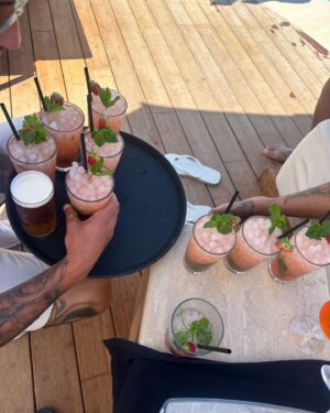 Matheus Crivella Instagram - Ibiza papi 🍒