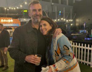 Matt Braunger Instagram - Sweet meet weekend. Thanks @donttellcomedy @netflixisajoke My Wife & all my funny, glamorous pals