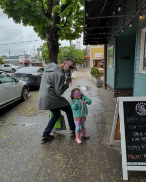 Matt Braunger Instagram - Epic family weekend in the hometown #portland #family #girldad #partyuncle #minivaca 

Shout out to @wonderlandpdx @slappycakesportland @sousolbar for the yums along the way