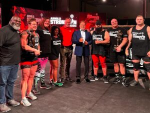 Matt Iseman Instagram - The World’s Strongest Man, a Gladiator, me, my Boss, the Mountain & an Oscar Winner celebrating an awesome weekend at the @arnoldsports. Congrats to @onestrongb & @mitchellhooper on their Arnold Strongwoman & Strongman wins!