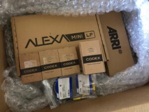 Matthew Libatique Instagram - Hello new friend. @arri @camtec_mpc