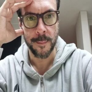 Mauricio Jürgensen Instagram - Entre Papás. TODOS POR SANTI
Les dejo esta conversación que acabo de tener con Mauricio Pizarro, el Tuto, un viejo amigo viñamarino que está dando la pelea con su hijo Santi, diagnosticado con un cáncer muy grave. Una historia emocionante que espero l@s motive a colaborar. 
Más información en www.todosporsanti.cl
@todosporsantichile