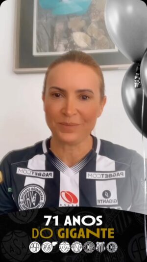 Maurren Maggi Instagram - #71ANOSDOGIGANTE 🎉⚫️⚪️

Fala Campeã 🎙️: @maurrenmaggi 

A Maurren Maggi Campeã olímpica também parabenizando o GIGANTE pelos 71 anos de História.

#ASAGIGANTE 
#ASADEARAPIRACA