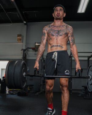 Max Holloway Instagram - Patiently waiting. #blessedexpress
