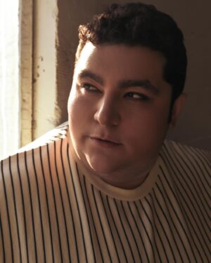 Max Talisman Instagram - Birthday vibes to the Max ✨🎂☀️
Photo by @tommy_flanagan 
Styling by @styledbyambika 
Grooming by @serranostudiosla