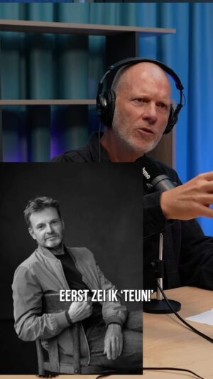 Maxim Hartman Instagram - Gierig of gewoon allergisch voor verspilling? En überplofkip @teunkeuk is parttime dakloze en vult zijn diepe zakken behalve met podcasts ook bij de Appie.