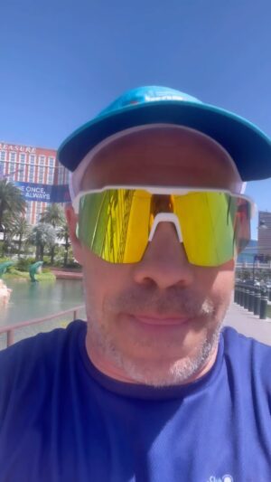 Maxim Martin Instagram - @jaydutemple #maximmartim #maximmartinhumoriste #jaydutemple #running #ironman #velo #humourqc #humourqc #crosscountry #traversercanadaalacourse