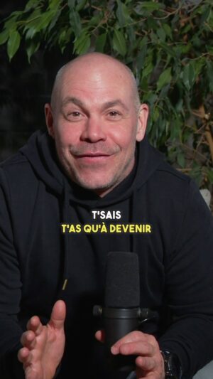 Maxim Martin Instagram - Édition spéciale du podcast car cette fois ci, c’est juste vous et moi. Le 13 février 2024, je célébrais 35 ans depuis la première fois que je suis monté sur scène. On voulait faire un vidéo d’une vingtaine de minute pour célébrer l’occasion. 1h45 plus tard, je vous racontais mon parcours et j’étais même pas encore rendu à mon premier one-man show. On va tourner d’autres épisodes pour faire le tour de ces 35 ans là mais voici le premier. Ben hâte d’avoir vos commentaires, savoir si vous aimez ça ces petits tête-à-tête entre nous. #podcast #humour #35