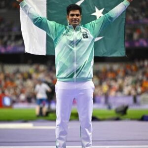Maya Ali Instagram - Arshad Nadeem, history will remember this name. What a moment, what an achievement🏅. Pakistan is standing tall today, and it’s all because of you. Thank you @arshadnadeem29 🇵🇰. Super proud. 👏🏻