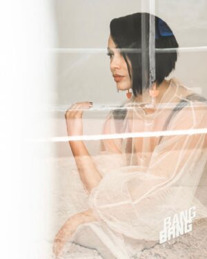 Maya Zapata Instagram - Se notará mucho que estoy posando? 🤔🧐😜

(Link de la revista en mi BIO)

Gracias @bangbang_magazine por el espacio para hablar sobre @poderprieto_mx . Necesitamos nombrar nuestro Racismo, reconocer cómo lo reproducimos y perpetuamos. 

Hablar de Racismo no te hace de cristal, sino de acero. Frágiles son aquellos que no quieren salir del cómodo statu quo. Valientes son los que alzan la voz para nombrar lo que necesita ser trasformado.

#hablemosderacismo 
#poderprieto