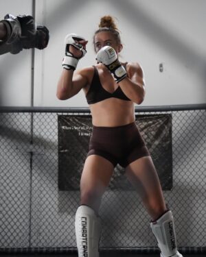 Maycee Barber Instagram - Back 🔜 🖤 

#mma #ufc #thefuture #training #fitness #gym
