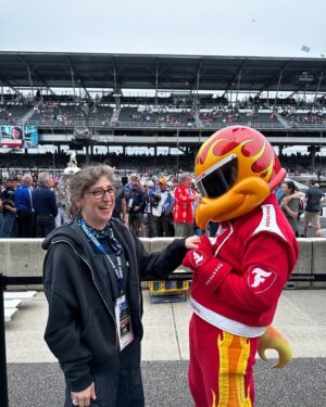 Mayim Bialik Instagram - Thank you so much to the @visitindy team for hosting me and my boys at the Indy 500. We had a blast and we felt so taken care of by everyone on the visit Indy team. Thank you so much 🏎️
